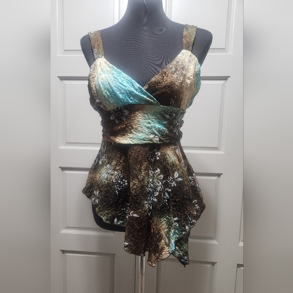 Finesse Tops - Finesse Sleeveless Vintage Y2K Handkercief Hem Top Women Large